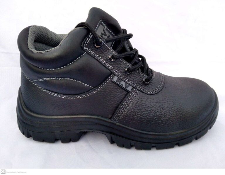 RV 002B Black Split Leather